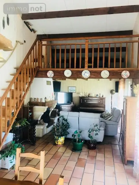 Maison a vendre Saintes 17100 Charente-Maritime 17 132 m2 5 pièces 246280 euros 17050-377 015