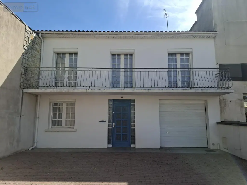 Maison a vendre Saintes 17100 Charente-Maritime 17 147 m2 8 pièces 374000 euros 17111-746 006