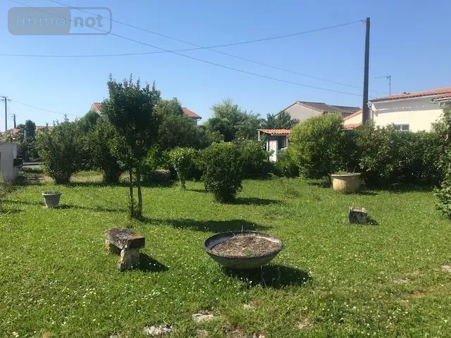 Maison a vendre Saintes 17100 Charente-Maritime 17 132 m2 5 pièces 246280 euros 17050-377 006
