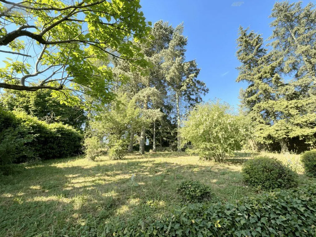 Maison a vendre Montmorillon 86500 Vienne 86 207 m2 8 pièces 157000 euros 86001-40 013
