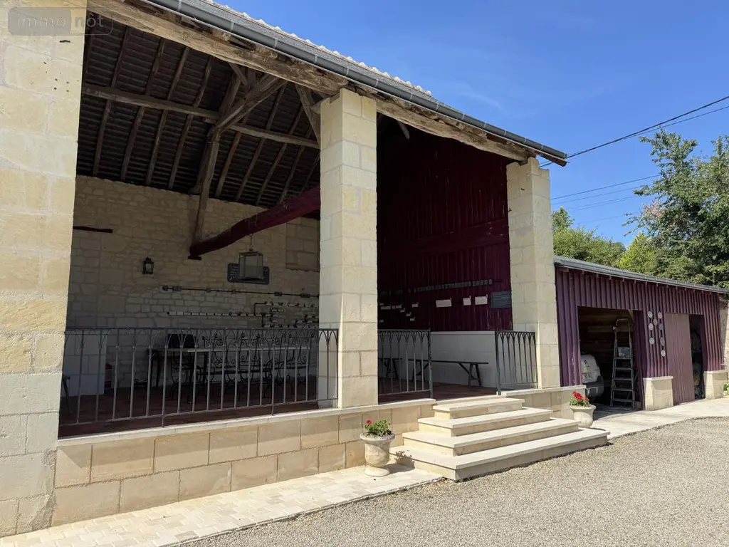 Maison a vendre Chinon 37500 Indre-et-Loire 37 250 m2 472250 euros 37094-24 016