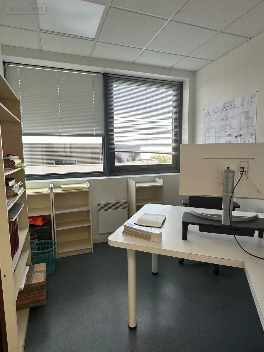 Location fonds et murs commerciaux Saint-Malo 35400 Ille-et-Vilaine 35 123 m2 1890 euros 35104-L121 003