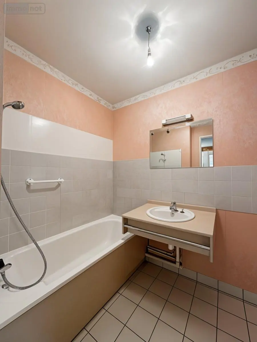 Appartement a vendre Angers 49000 Maine-et-Loire 49 54 m2 3 pièces 183750 euros 49114-846 005