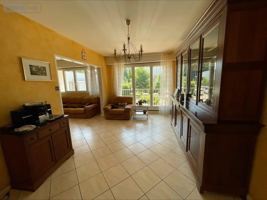 Appartement a vendre Bourg-en-Bresse 01000 Ain 01 95 m2 4 pièces 165000 euros 01083-1993 005