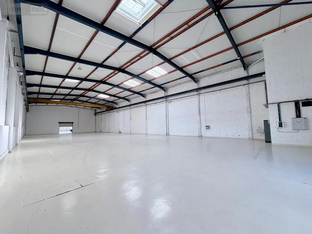 Location fonds et murs commerciaux Bezannes 51430 Marne 51 817 m2 6000 euros 51067-L72 002