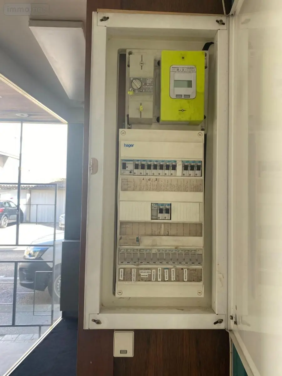 Fonds et murs commerciaux a vendre Nantua 01130 Ain 01 65 m2 51500 euros 01048-233 005