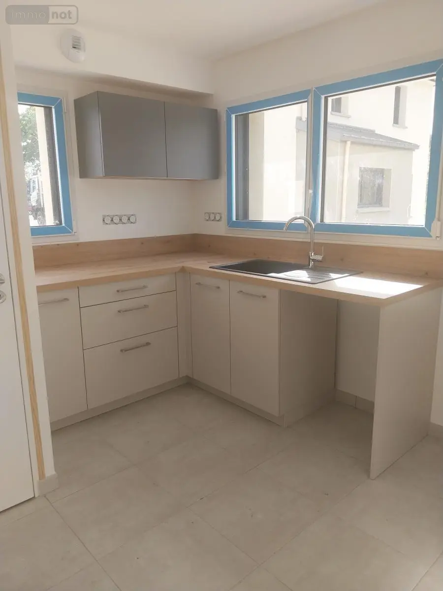 Location maison Dol-de-Bretagne 35120 Ille-et-Vilaine 35 89 m2 5 pièces 1095 euros 35130-L317 006