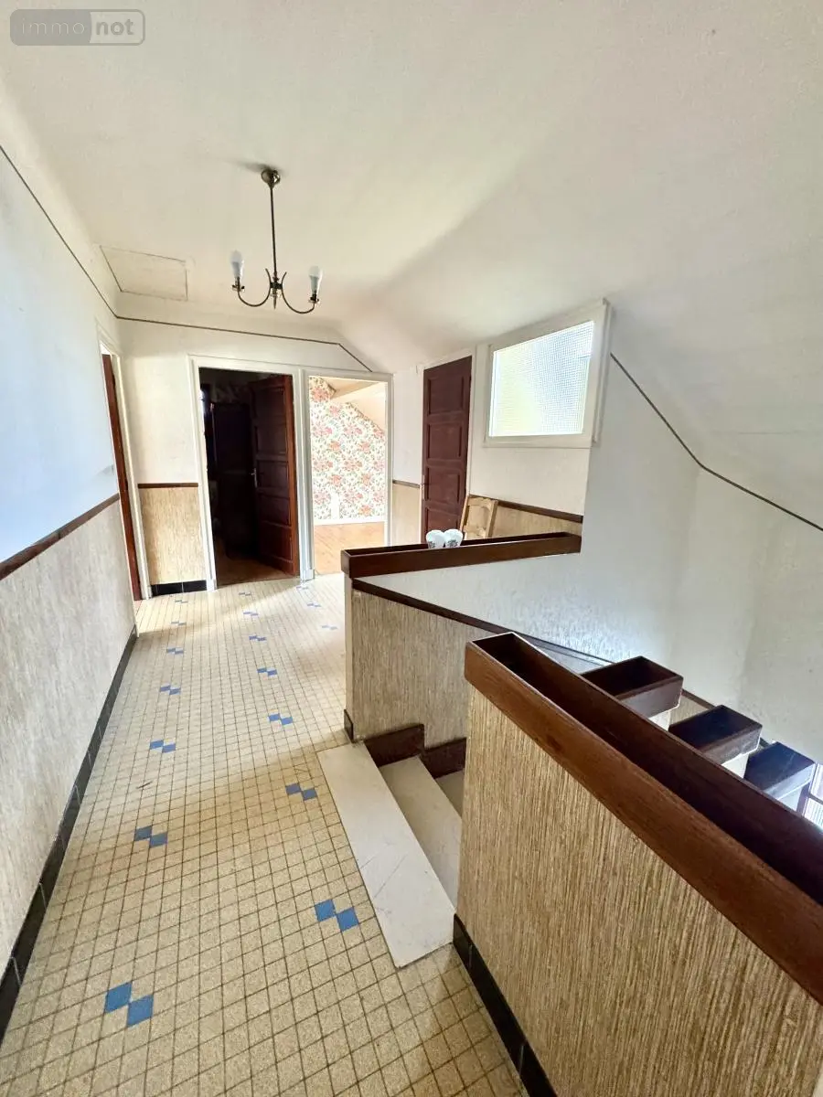 Maison a vendre Saint-Chély-d'Apcher 48200 Lozère 48 183 m2 184000 euros 48032-248 013