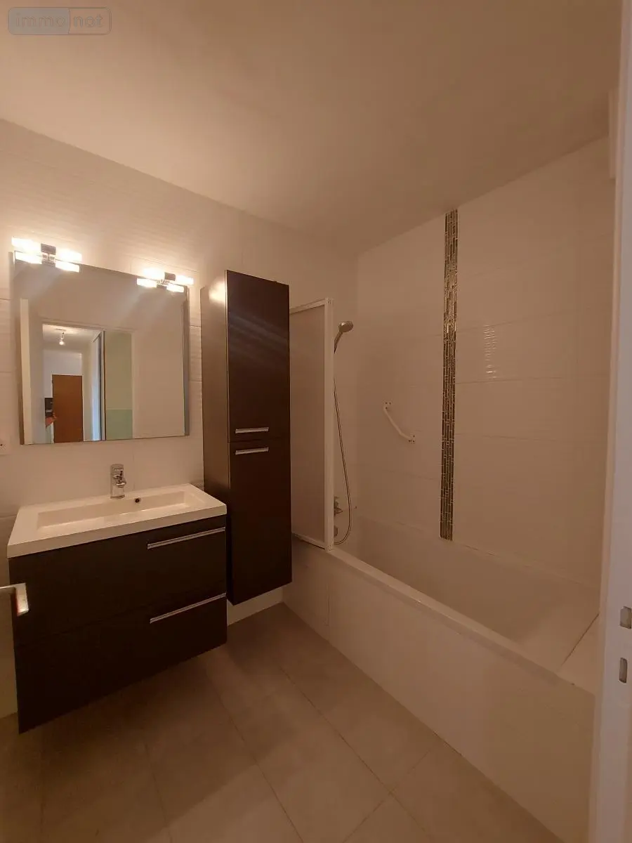 Appartement a vendre Lanester 56600 Morbihan 56 96 m2 5 pièces 219000 euros 56040-694 007