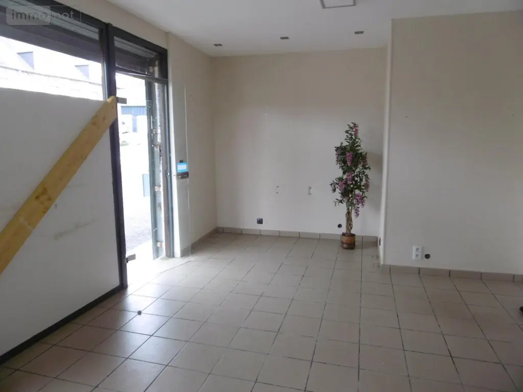 Fonds et murs commerciaux a vendre Bernières-le-Patry 14410 Calvados 14 168 m2 69550 euros 14076-5934 003