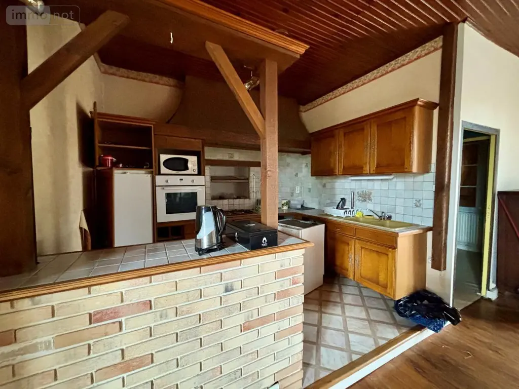 Immeuble de rapport a vendre Saint-Gilles 71510 Saône-et-Loire 71 285 m2 236000 euros 71057-26 004