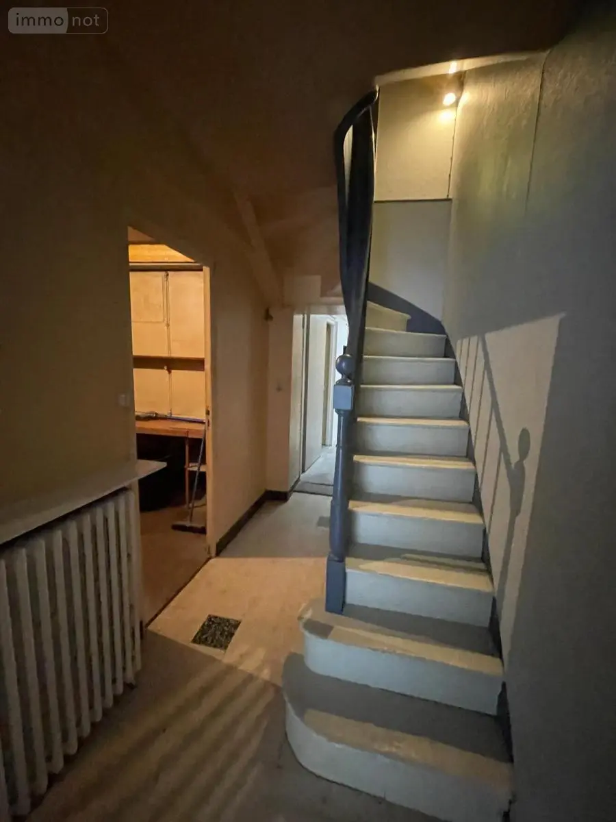 Immeuble de rapport a vendre Barfleur 50760 Manche 50 141 m2 183400 euros 50108-4730 004