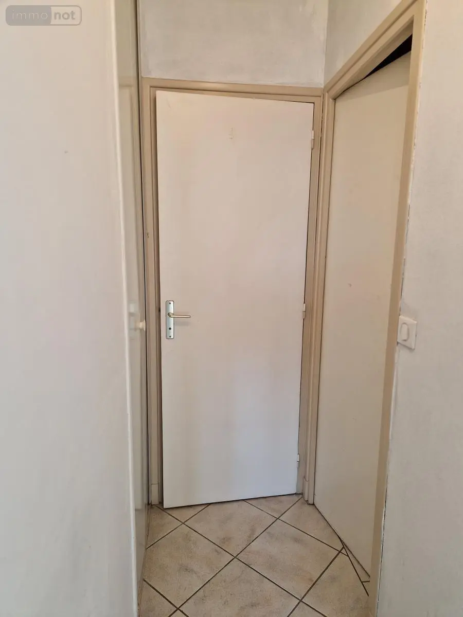 Location fonds et murs commerciaux Arras 62000 Pas-de-Calais 62 25 m2 560 euros 62133-L540 004