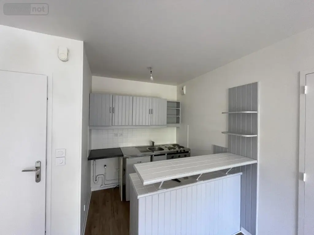 Location appartement Saint-Malo 35400 Ille-et-Vilaine 35 39 m2 590 euros 35084-L379 003