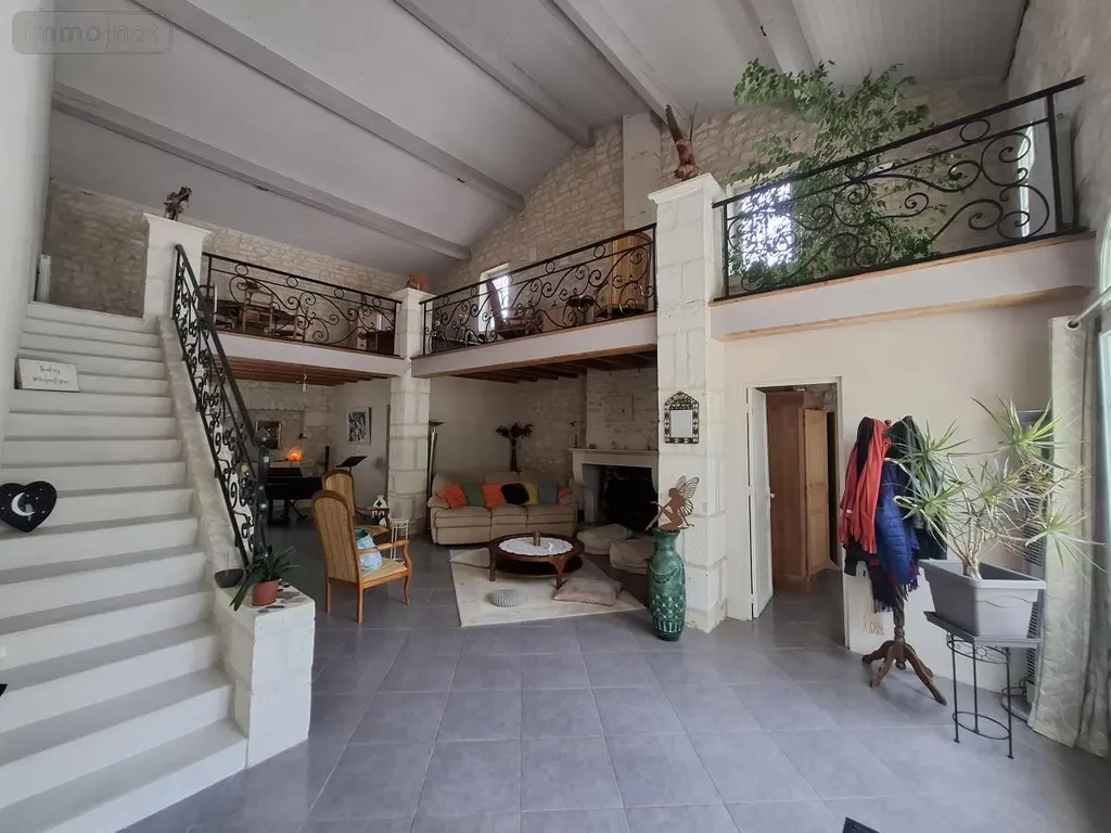 Maison a vendre Saintes 17100 Charente-Maritime 17 405 m2 11 pièces 475000 euros 17111-738 014