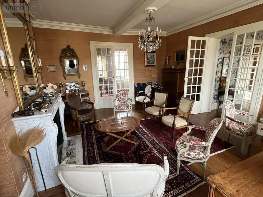 Maison a vendre Broût-Vernet 03110 Allier 03 310 m2 14 pièces 480000 euros 63022-38 011