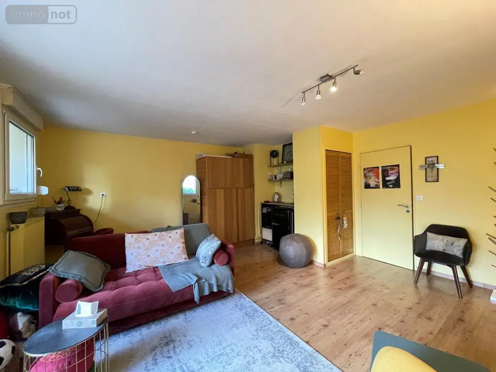Appartement a vendre Rennes 35200 Ille-et-Vilaine 35 30 m2 1 pièce 126000 euros 35085-847 002