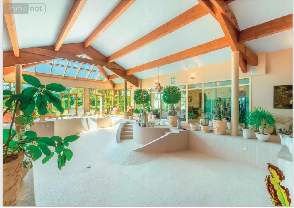 Propriete a vendre Divonne-les-Bains 01220 Ain 01 900 m2 16 pièces 10400000 euros 01047-663 005