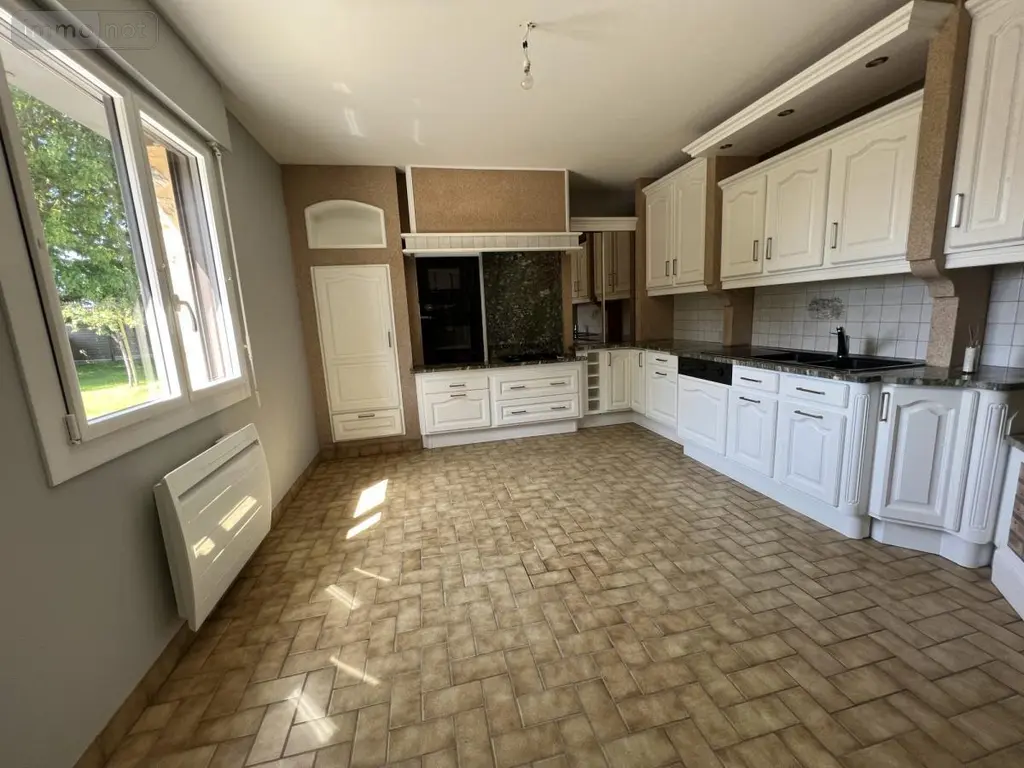 Maison a vendre Châteaugiron 35410 Ille-et-Vilaine 35 160 m2 8 pièces 405240 euros 35018-738 009