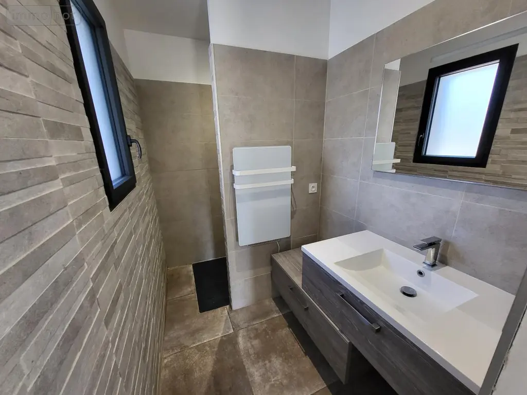 Maison a vendre Uchaux 84100 Vaucluse 84 220 m2 8 pièces 669000 euros 26060-861 005