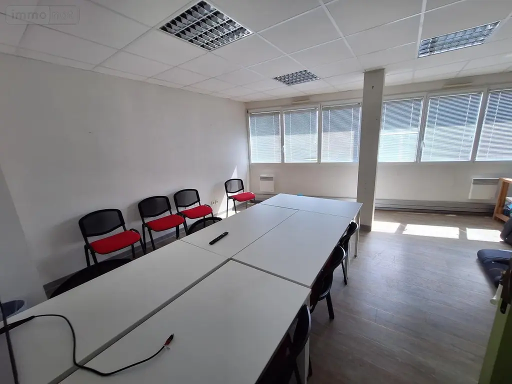 Location fonds et murs commerciaux Saint-Malo 35400 Ille-et-Vilaine 35 131 m2 1775 euros 35084-L363 005