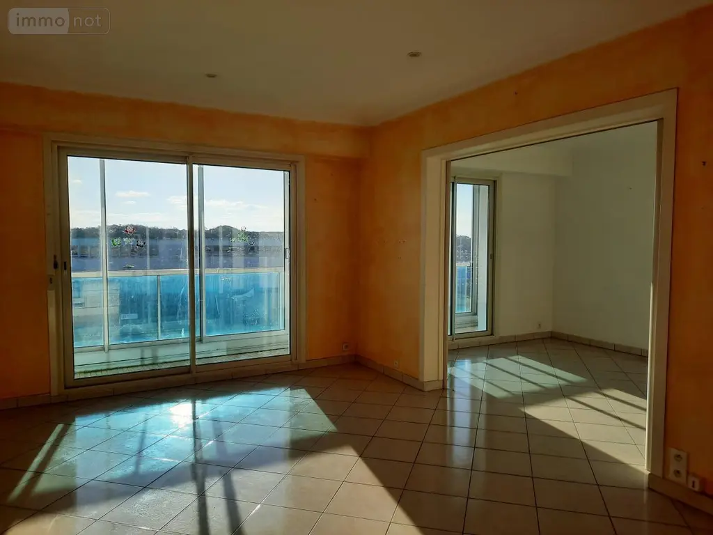 Appartement a vendre Saint-Gilles-Croix-de-Vie 85800 Vendée 85 65 m2 3 pièces 257400 euros 85091-5181 002