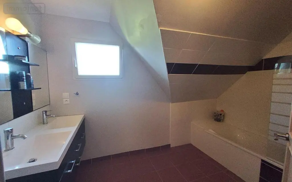 Maison a vendre Carhaix-Plouguer 29270 Finistère 29 119 m2 7 pièces 204750 euros 29066-3862 016