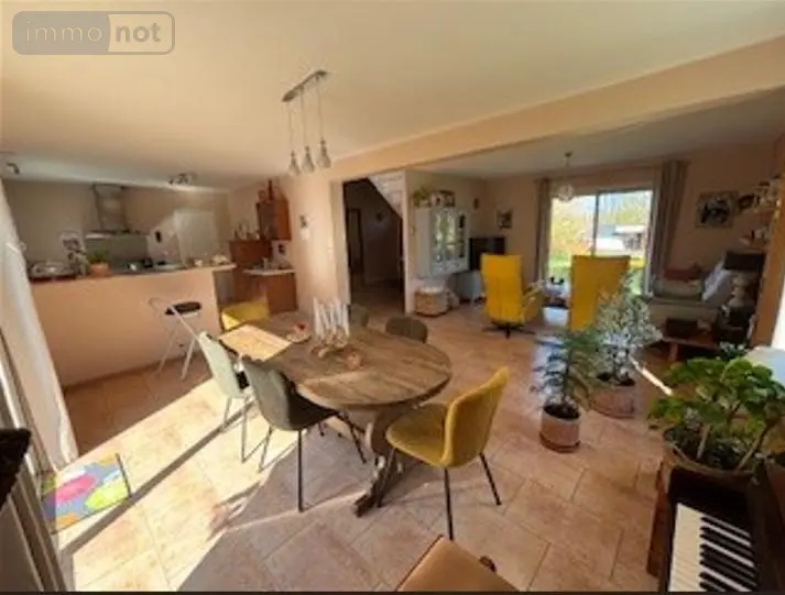 Maison a vendre Souvigné-sur-Sarthe 72300 Sarthe 72 124 m2 6 pièces 244400 euros 72068-2160 003