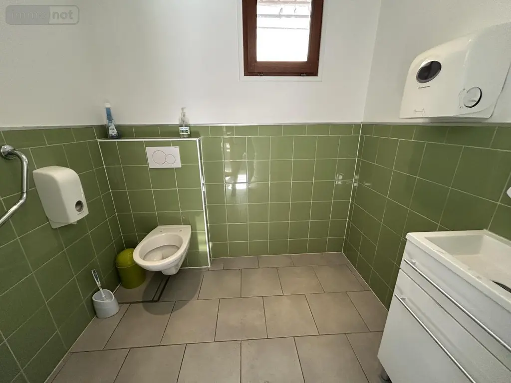 Location fonds et murs commerciaux Cambrai 59400 Nord 59 66 m2 885 euros 59083-L1818 009
