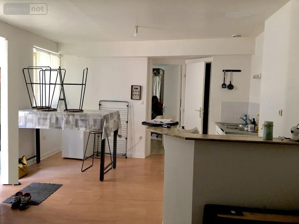 Immeuble de rapport a vendre Crosmières 72200 Sarthe 72 114 m2 105000 euros 72068-2121 007