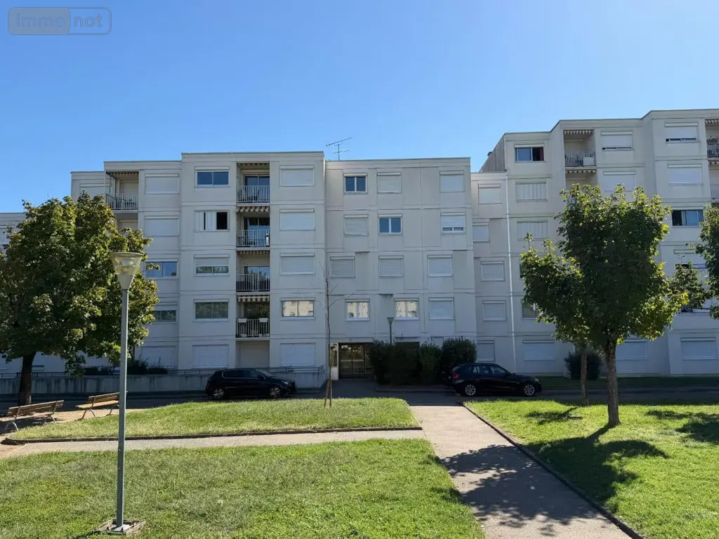 Appartement a vendre Saint-Priest 69800 Rhône 69 74 m2 3 pièces 179000 euros 01070-819 002