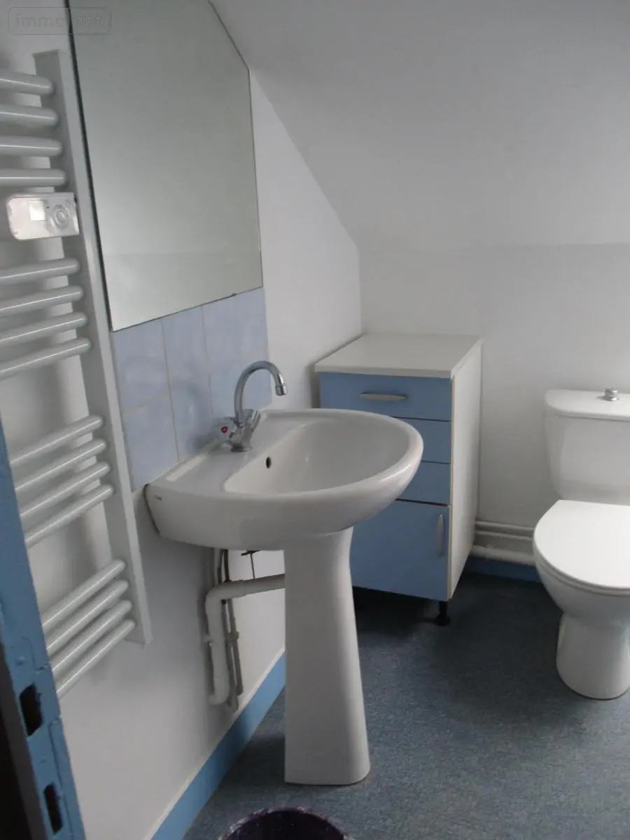 Location appartement Brionne 27800 Eure 27 35 m2 460 euros 27049-L88 008