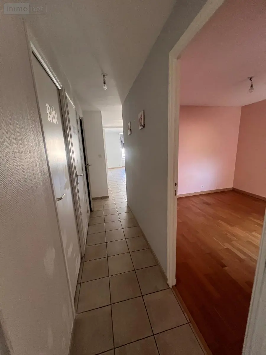 Location appartement Meslay-du-Maine 53170 Mayenne 53 64 m2 410 euros 53018-L387 003