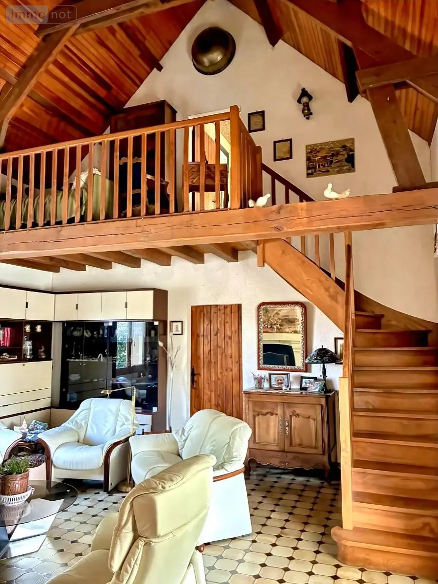 Maison a vendre Longuenée-en-Anjou 49220 Maine-et-Loire 49 200 m2 8 pièces 451110 euros 49031-2854 008
