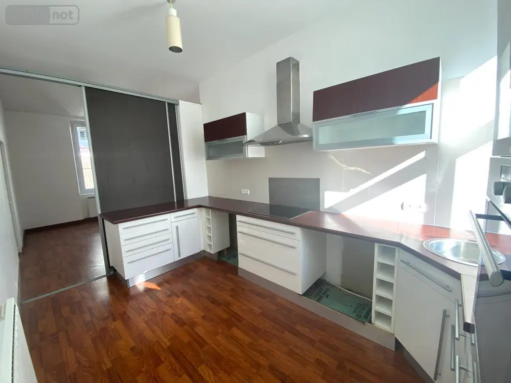 Location appartement Angers 49100 Maine-et-Loire 49 77 m2 3 pièces 1050 euros 49031-L168 004