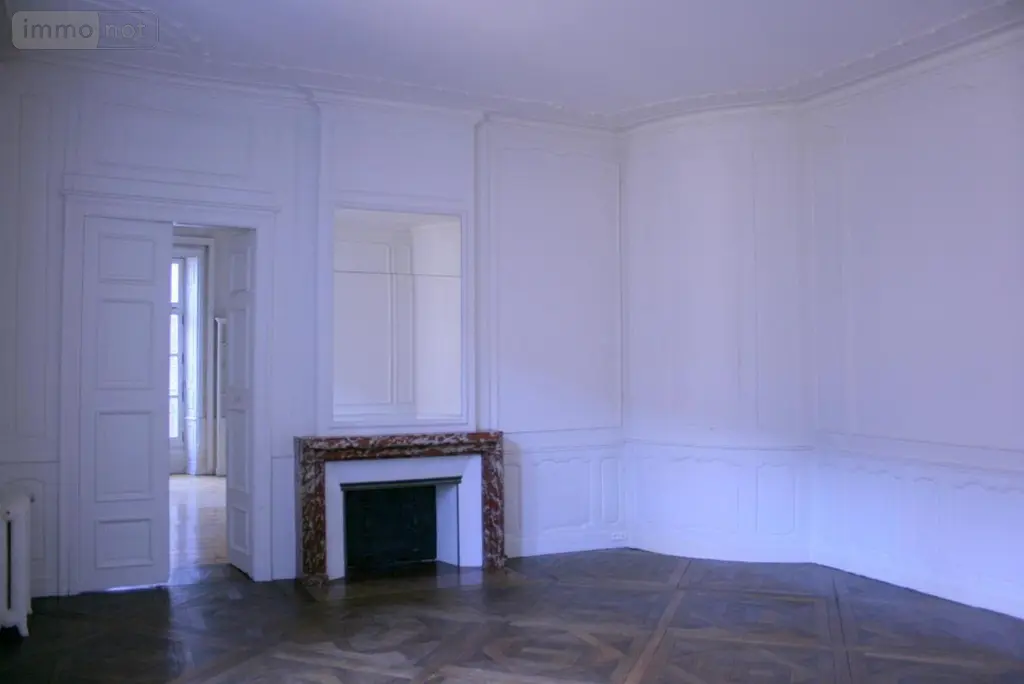 Location fonds et murs commerciaux Dole 39100 Jura 39 164 m2 1350 euros 39033-L469 001