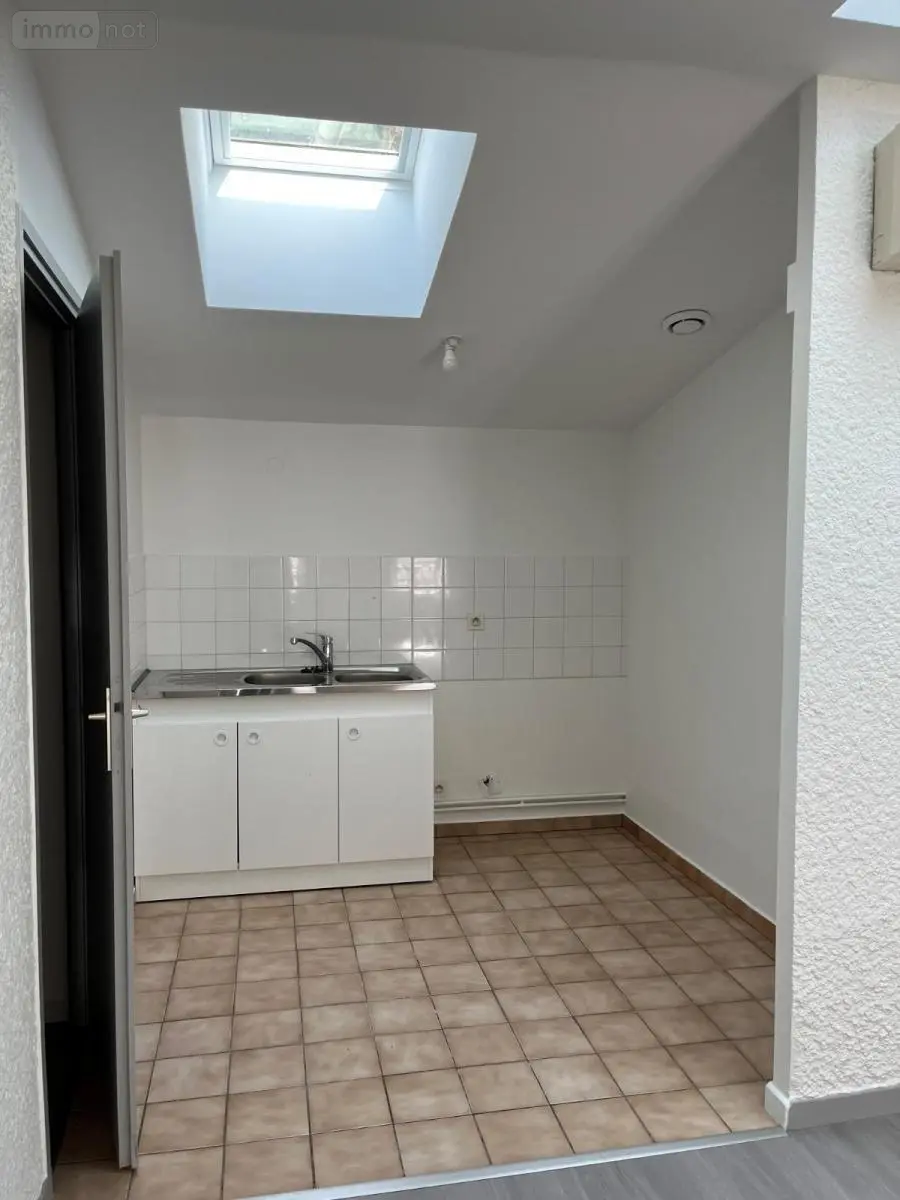 Appartement a vendre Trévoux 01600 Ain 01 50 m2 3 pièces 110000 euros 01070-817 003