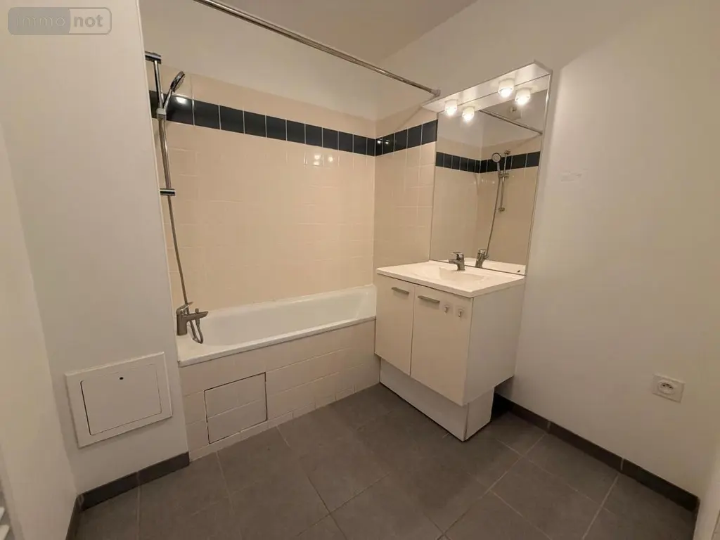 Appartement a vendre Rouen 76100 Seine-Maritime 76 60 m2 3 pièces 127400 euros 76004-547 006