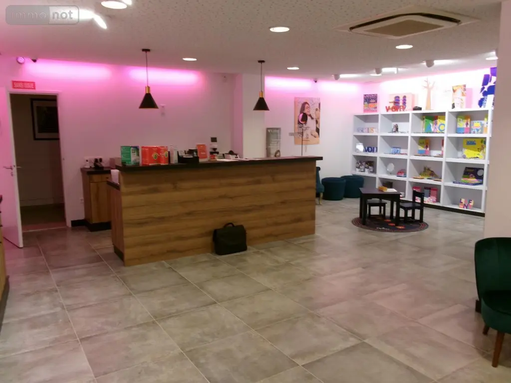 Location fonds et murs commerciaux Béthune 62400 Pas-de-Calais 62 196 m2 3700 euros 62023-L1412 007