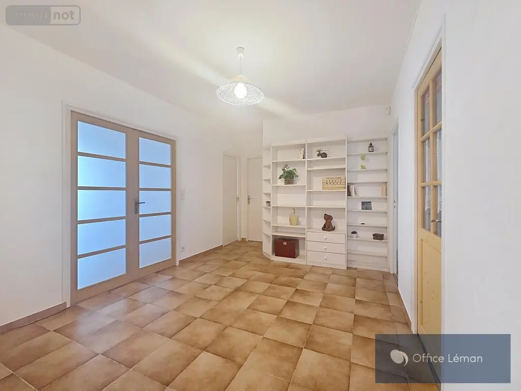 Appartement a vendre Ferney-Voltaire 01210 Ain 01 91 m2 3 pièces 385000 euros 01047-836 004
