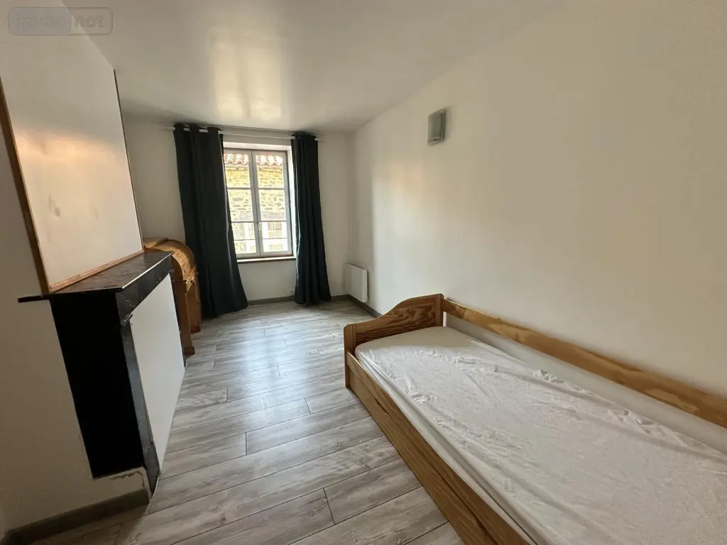 Immeuble de rapport a vendre Saint-Flour 15100 Cantal 15 300 m2 189700 euros 15046-52 004