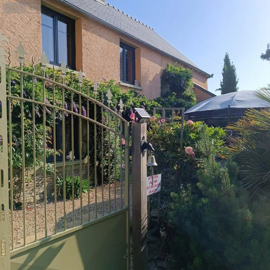 Maison a vendre Pleugueneuc 35720 Ille-et-Vilaine 35 162 m2 11 pièces 429000 euros 35130-3872 030