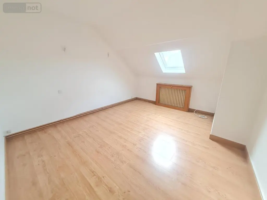 Location appartement Montoire-sur-le-Loir 41800 Loir-et-Cher 41 110 m2 4 pièces 650 euros 41059-L28 007