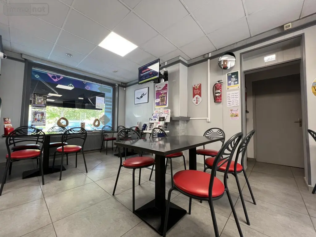 Fonds et murs commerciaux a vendre Bourghelles 59830 Nord 59 162 m2 5 pièces 549000 euros 59028-121 005