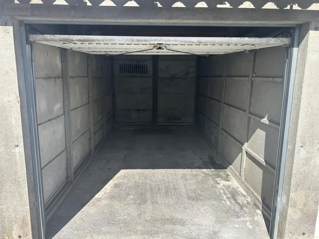 Garage et parking a vendre Cambrai 59400 Nord 59 160 m2 115280 euros 59083-2644 002