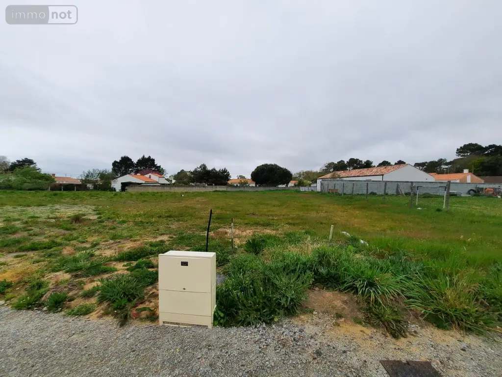 Terrain a batir a vendre Saint-Hilaire-de-Riez 85270 Vendée 85 126360 euros 85091-5155 001