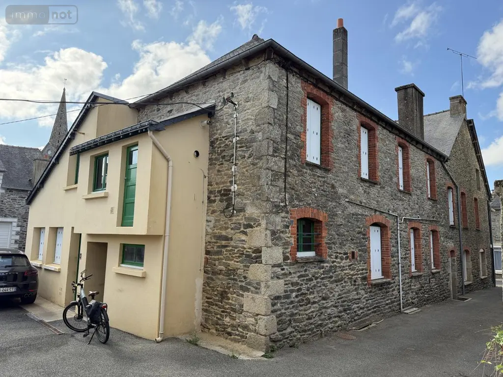 Immeuble de rapport a vendre Plessala 22330 Côtes-d'Armor 22 223 m2 126000 euros 22115-3613 001