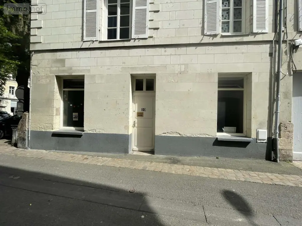 Fonds et murs commerciaux a vendre Saumur 49400 Maine-et-Loire 49 51 m2 2 pièces 72080 euros 49075-821 005