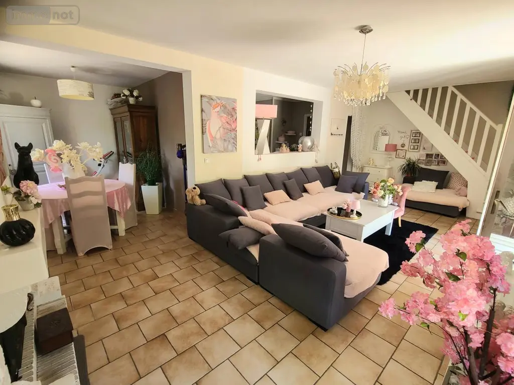 Maison a vendre Pierrelatte 26700 Drôme 26 99 m2 5 pièces 246000 euros 26060-859 004
