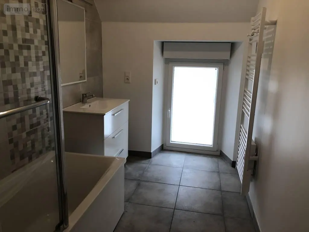 Location appartement Brevans 39100 Jura 39 92 m2 3 pièces 825 euros 39033-L633 002